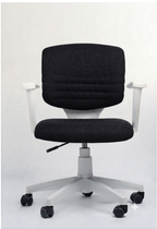 Rodee Chair